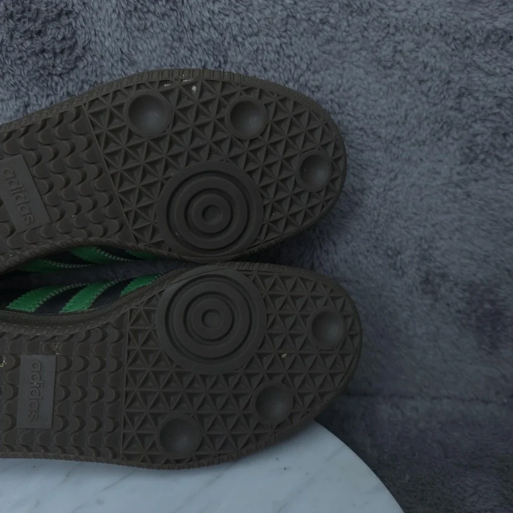 Adidas Samba Shoes Womens Size 6.5 Black Green Leather Gum Sole Soccer Sneakers